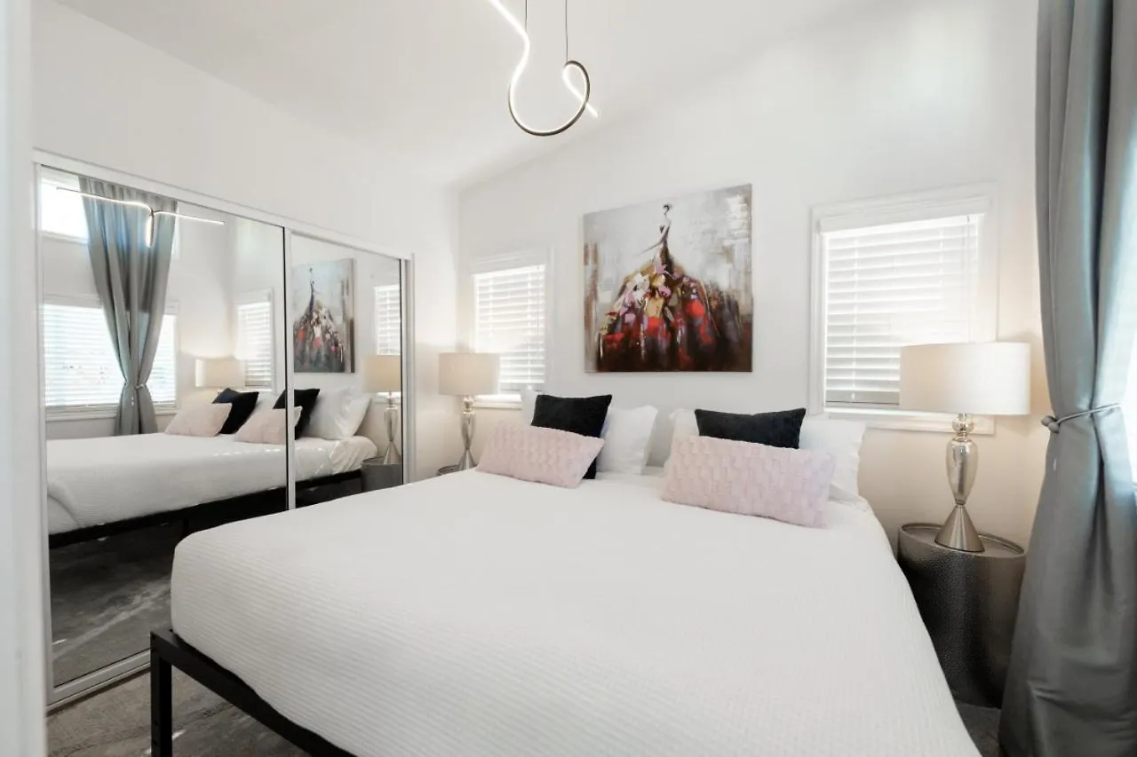 Apartman Beautiful Courtyard Cottage Amethyst Reno